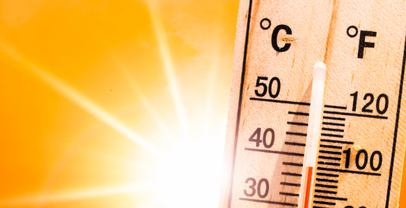 Thermometer showing above 35 degree Celcius 
