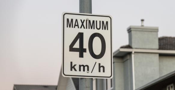 Max 40 km/hr sign in neighbourhood