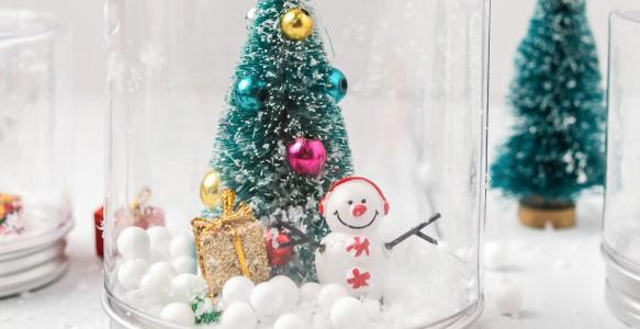 waterless snowglobe