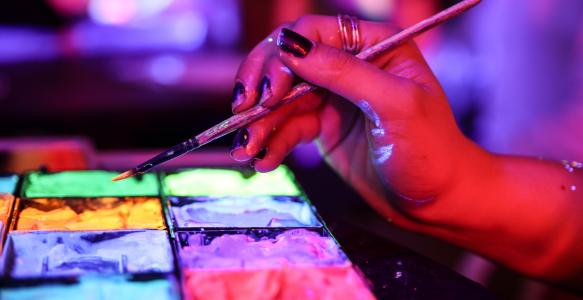 Glowing Neon Pigment Palette